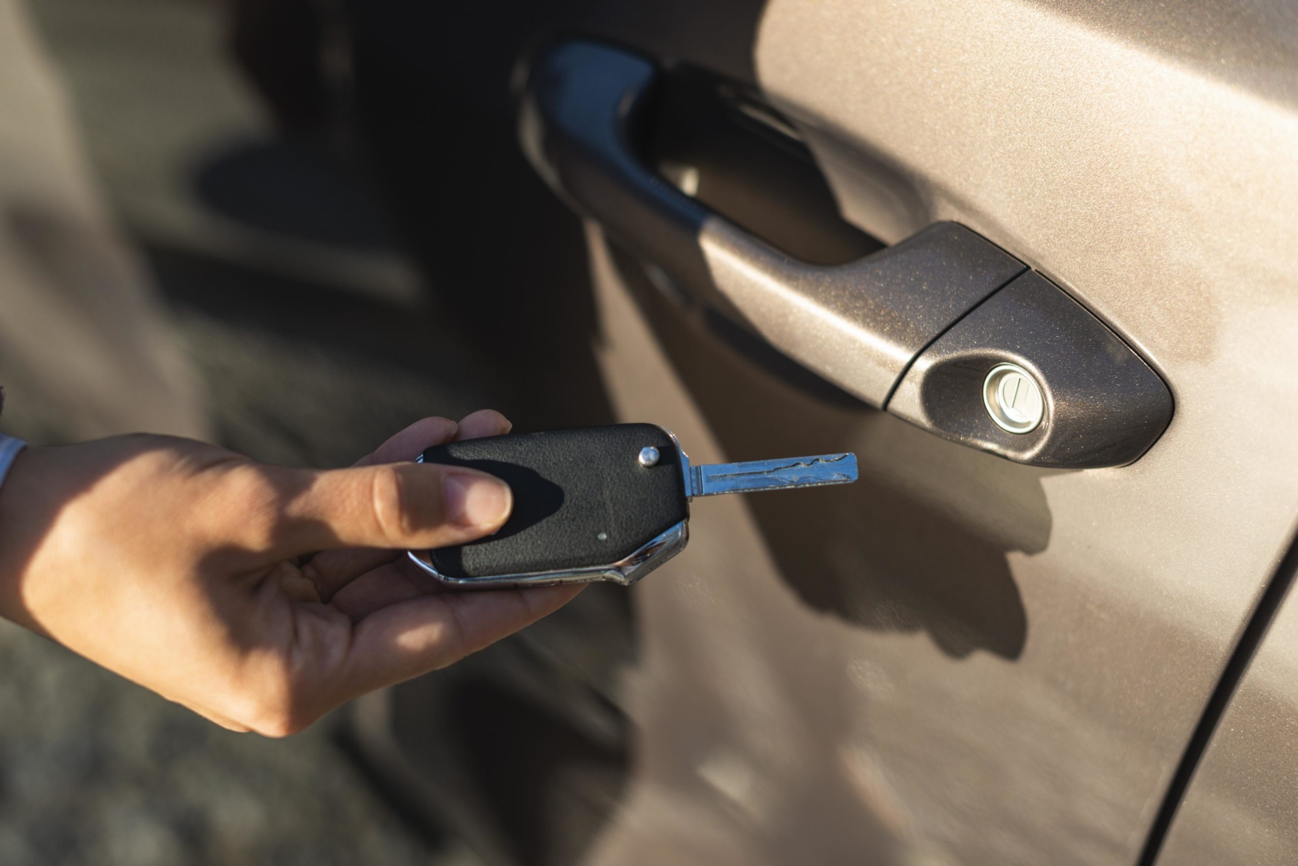 Expert Advice on Getting a Dacia car key replacement Without Delays